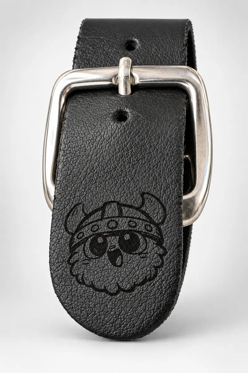 Logo gravé au laser sur une ceinture en cuir